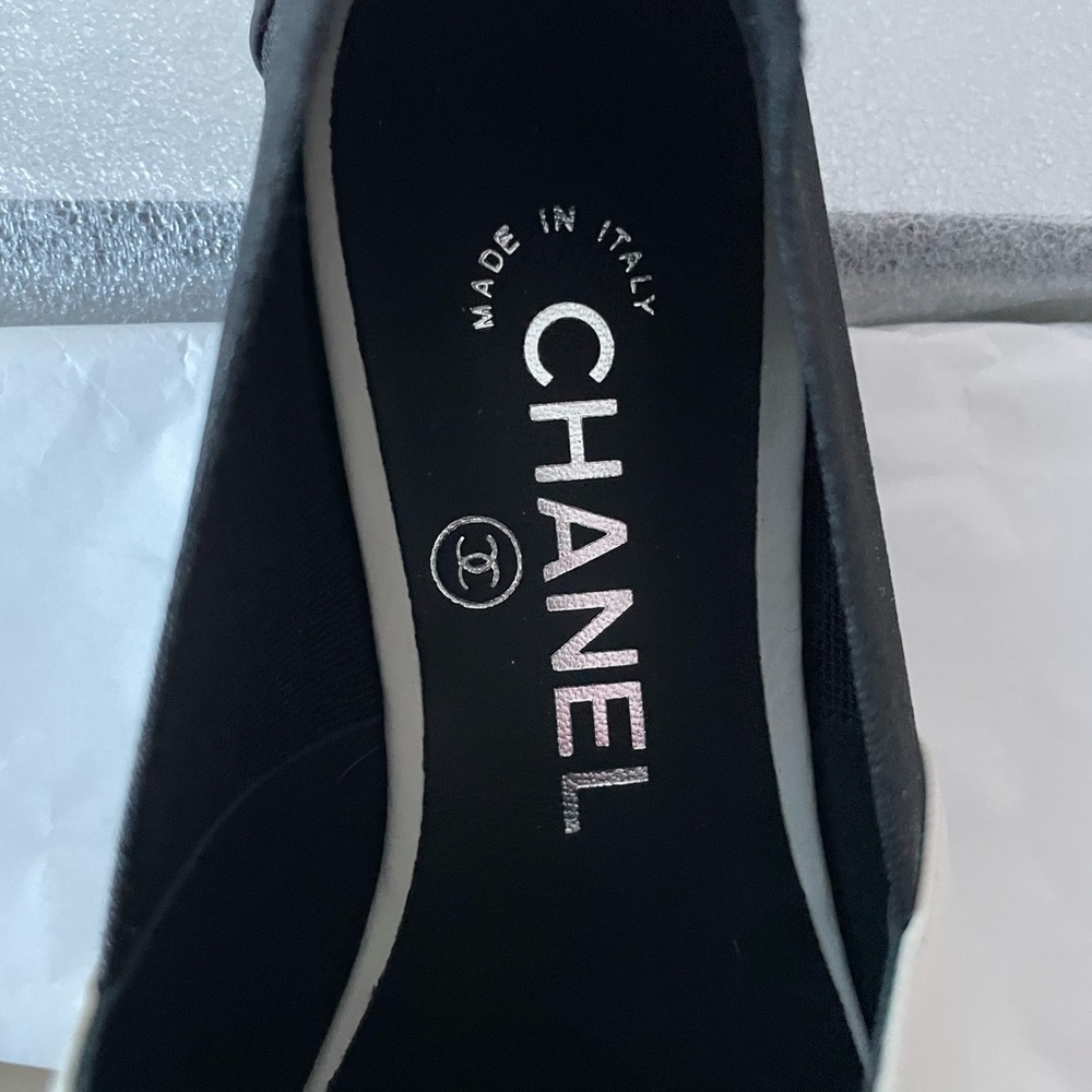 Chanel, moccasin flats, size 38, brand new in box - Picture 3 of 5